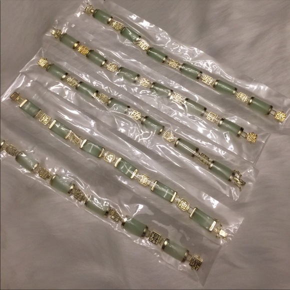 ⬇️ NEW GREEN JADE link bracelet Lucky 🍀 Charm - Picture 6 of 8